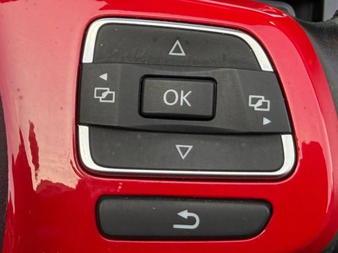 Used 2013 Volkswagen Beetle TDI FWD image 21