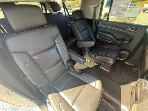 Used 2018 GMC Yukon XL SLT w/ Open Road Package image 8