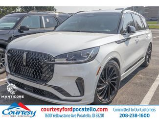 Used 2025 Lincoln Aviator Reserve w/ Equipment Group 201A AWD/4WD video 1