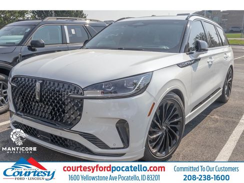 Used 2025 Lincoln Aviator Reserve w/ Equipment Group 201A AWD/4WD image 1