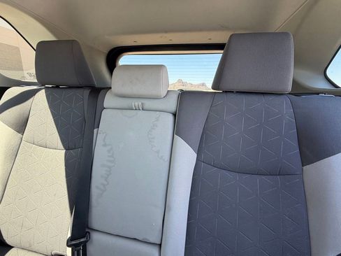 Used 2019 Toyota RAV4 XLE w/ Convenience Package FWD image 8