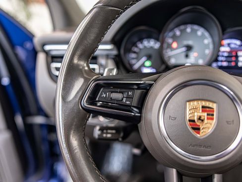 Used 2022 Porsche Macan S image 24