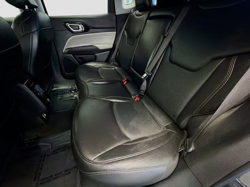 Used 2022 Jeep Compass Limited AWD/4WD image 13