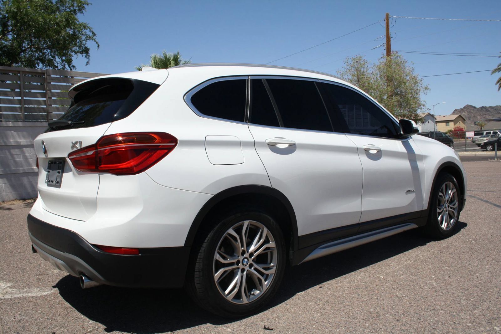 Used 2016 BMW X1 xDrive28i AWD/4WD image 3