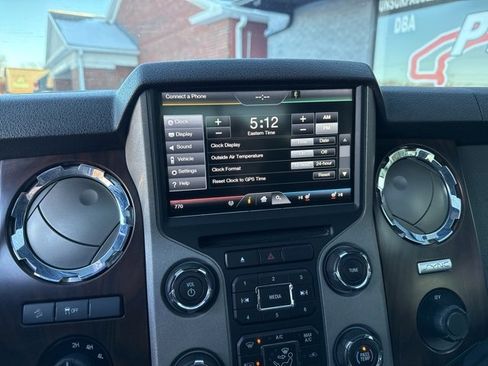 Used 2015 Ford F250 Lariat w/ Lariat Ultimate Package image 39