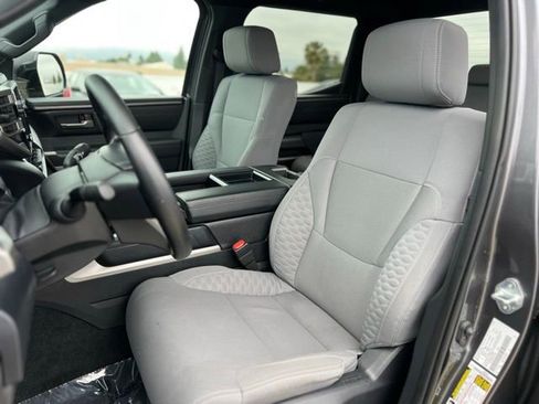 Certified 2025 Toyota Tundra SR5 w/ SR5 Convenience Package AWD/4WD image 19