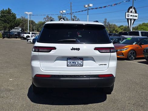Certified 2023 Jeep Grand Cherokee L Limited w/ Luxury Tech Group II RWD image 5