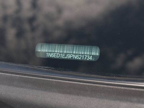 Used 2023 Nissan Frontier Pro-X w/ Pro Convenience Package RWD image 35