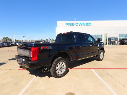 Used 2022 Ford F250 Platinum w/ FX4 Off-Road Package image 11