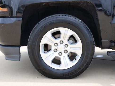 Used 2017 Chevrolet Silverado 1500 LT w/ All Star Edition AWD/4WD image 9