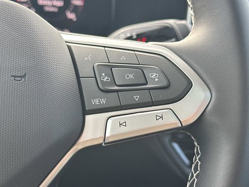 New 2026 Volkswagen Tiguan SE image 22