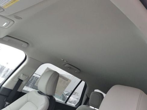 New 2026 Lincoln Aviator AWD image 6