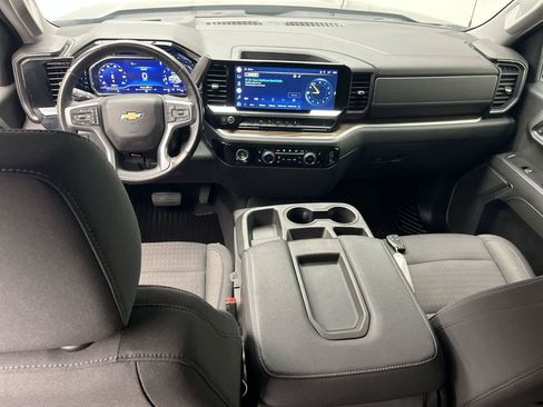 Certified 2022 Chevrolet Silverado 1500 LT AWD/4WD image 4