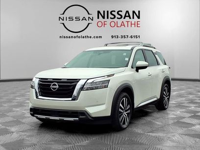 Certified 2023 Nissan Pathfinder Platinum w/ Lighting Package (N92)