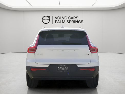 New 2026 Volvo XC40 B5 Ultra w/ Climate Package image 7
