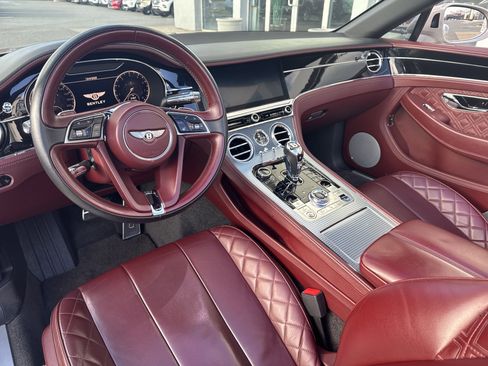 Used 2020 Bentley Continental GT image 14