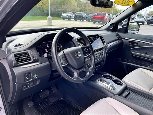 Used 2023 Honda Passport EX-L image 8