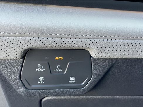 New 2026 Volkswagen Atlas Peak Edition image 27