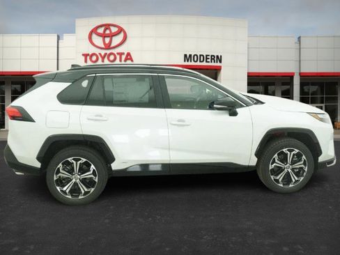 New 2025 Toyota RAV4 XSE image 25