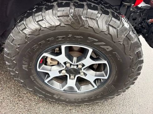 Used 2021 Jeep Wrangler Unlimited Rubicon AWD/4WD image 10