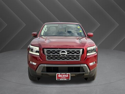 Used 2024 Nissan Frontier SL RWD image 3