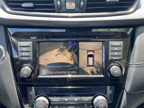 Used 2019 Nissan Rogue SL w/ Premium Package AWD/4WD image 27