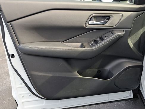 New 2026 Nissan Rogue SV image 11