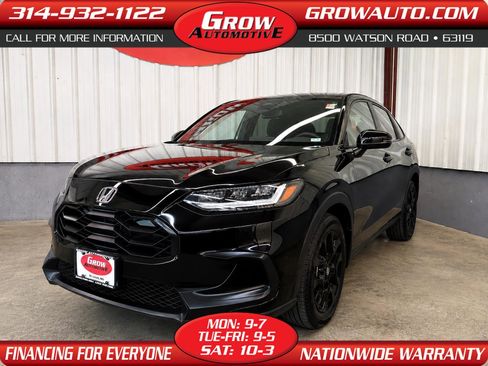 Used 2023 Honda HR-V Sport image 1