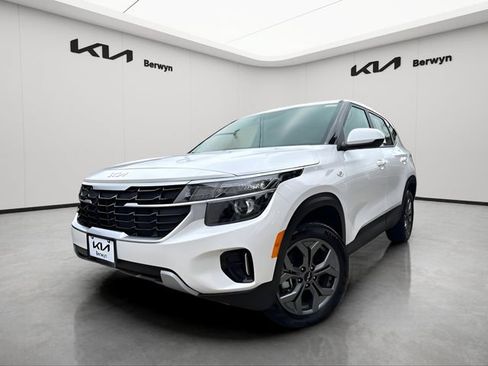 Certified 2026 Kia Seltos LX AWD/4WD image 1