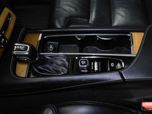 Used 2019 Volvo XC90 T6 Inscription image 40