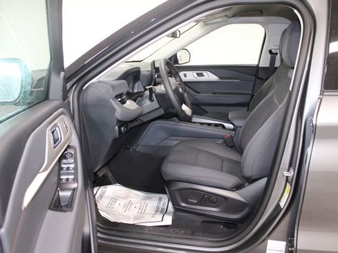 New 2026 Ford Explorer Active image 21