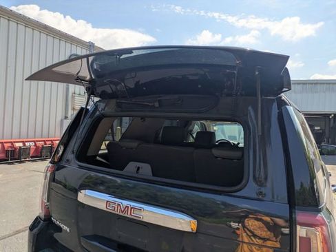 Used 2018 GMC Yukon Denali AWD/4WD image 32