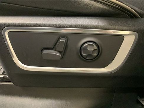 Used 2021 RAM 1500 Laramie image 31