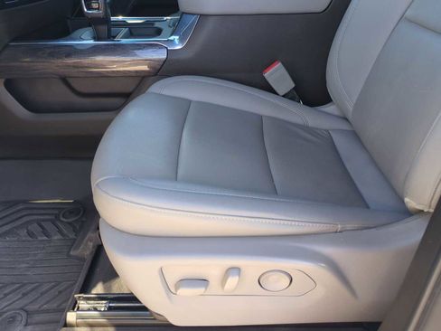 Used 2024 Chevrolet Silverado 1500 LTZ AWD/4WD image 19