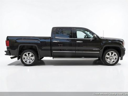 Used 2018 GMC Sierra 1500 Denali w/ Denali Ultimate Package AWD/4WD image 4