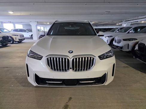 New 2026 BMW X5 sDrive40i w/ Climate Comfort Package RWD image 2