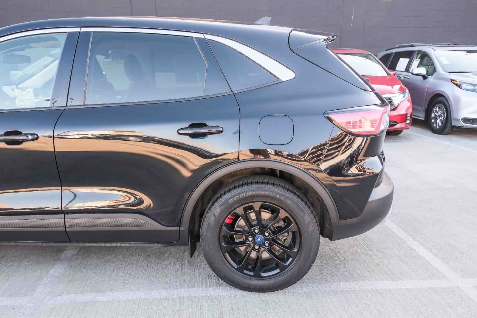 Used 2020 Ford Escape SE AWD/4WD image 8