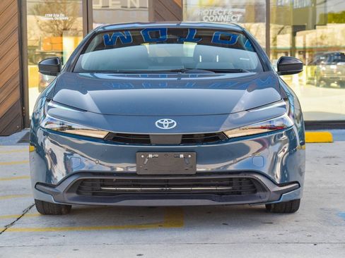Used 2024 Toyota Prius LE image 5