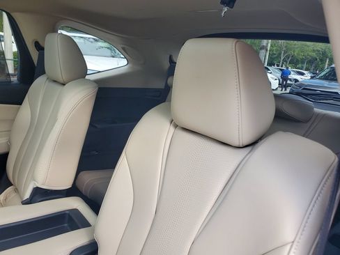 Certified 2025 Acura MDX w/ Technology Package FWD image 13