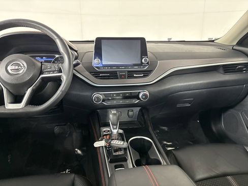 Used 2023 Nissan Altima 2.5 SR image 22