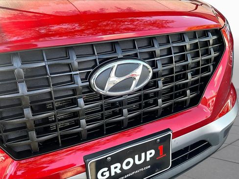 Used 2025 Hyundai Venue SE FWD image 31