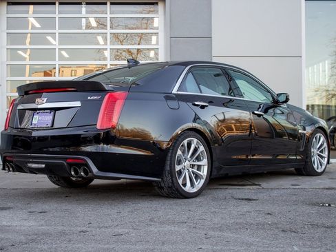 Used 2016 Cadillac CTS V image 10