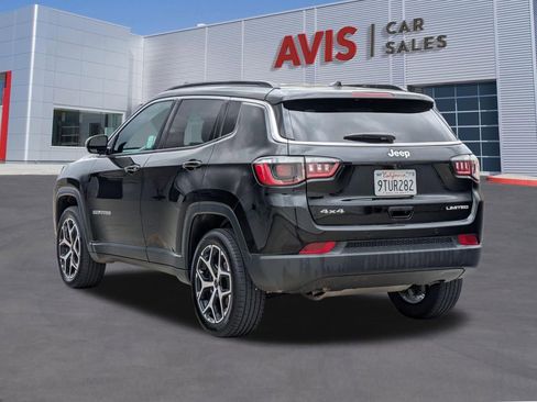 Used 2025 Jeep Compass Limited image 9