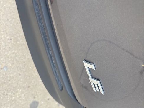 Used 2025 Toyota Sienna LE FWD image 23