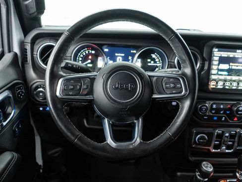 Used 2023 Jeep Wrangler Unlimited Sahara w/ Cold Weather Group AWD/4WD image 14