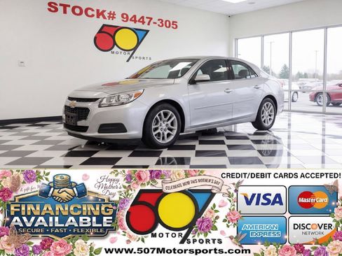Used 2016 Chevrolet Malibu LT w/ Sun And Convenience Package FWD image 1
