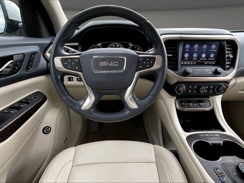 Used 2022 GMC Acadia Denali AWD/4WD image 10