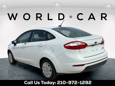 Used 2016 Ford Fiesta S image 5