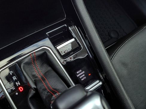 Used 2023 Jeep Compass Trailhawk image 19