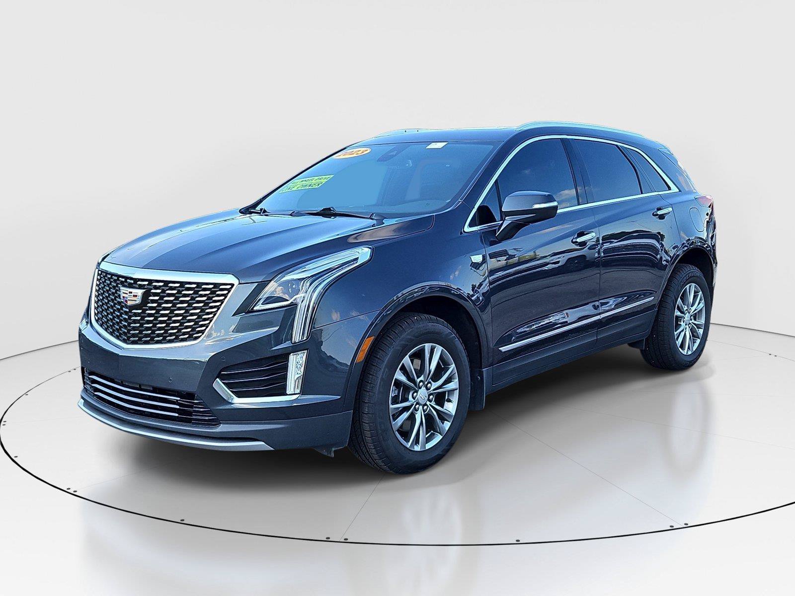 Used 2023 Cadillac XT5 Premium Luxury AWD/4WD image 2